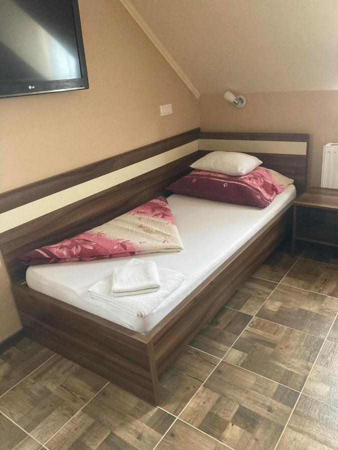 Borostyan Panzio Balatonfuered Bed and Breakfast Eksteriør billede