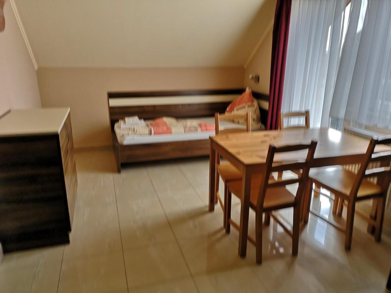 Borostyan Panzio Balatonfuered Bed and Breakfast Eksteriør billede